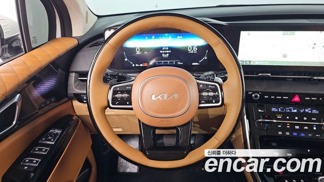 Kia Canival 2023 — photo 13