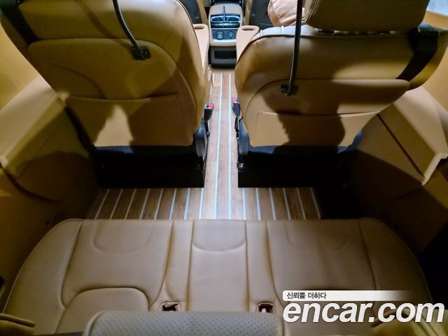 Kia Canival 2023 — photo 20