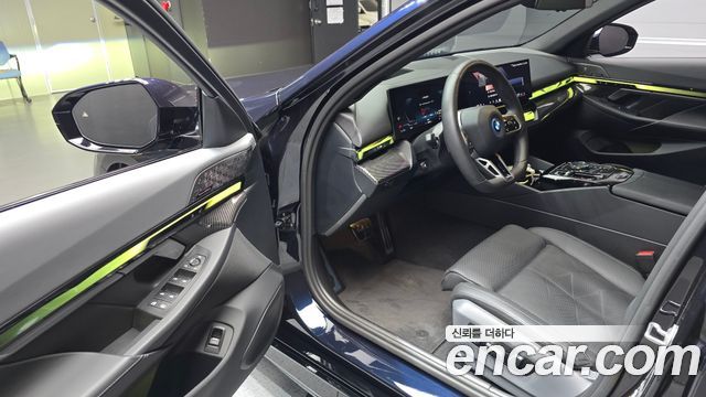 BMW i5 2024 — photo 13