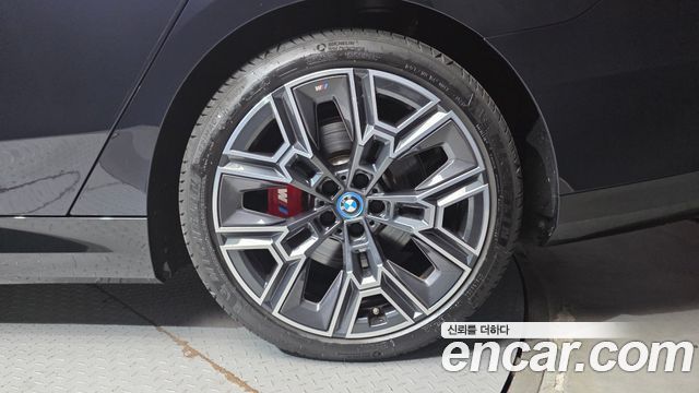 BMW i5 2024 — photo 7