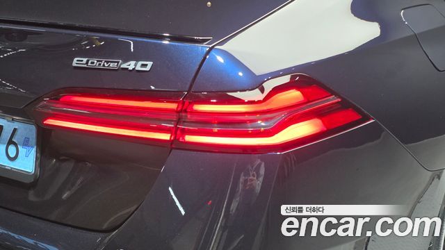 BMW i5 2024 — photo 9