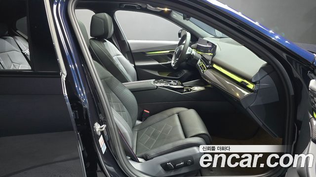 BMW i5 2024 — photo 16