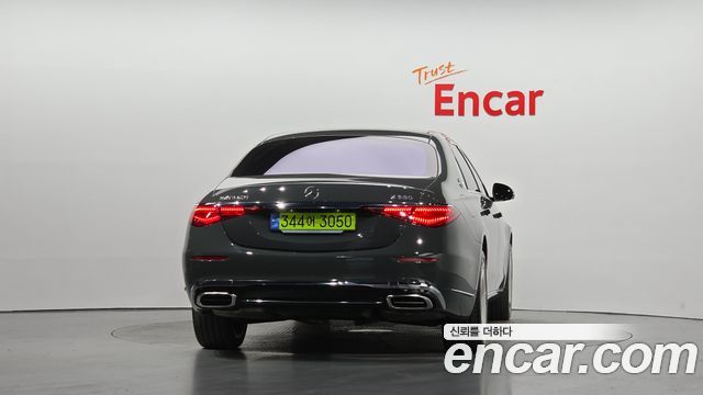Mercedes-Benz S-Class 2024 — photo 4