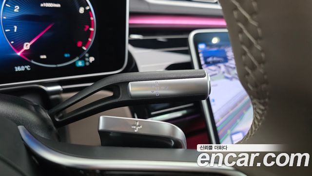 Mercedes-Benz S-Class 2024 — photo 9