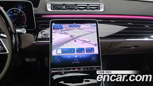 Mercedes-Benz S-Class 2024 — photo 13