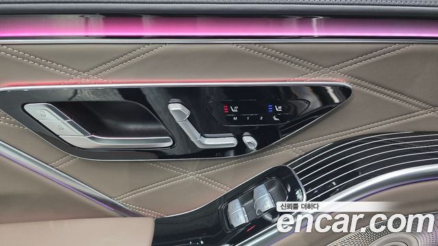 Mercedes-Benz S-Class 2024 — photo 20