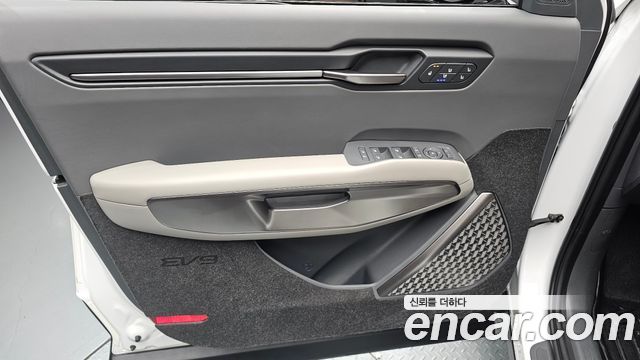 Kia EV9 2024 — photo 14