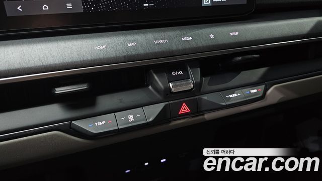 Kia EV9 2024 — photo 28