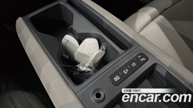 Kia EV9 2024 — photo 29