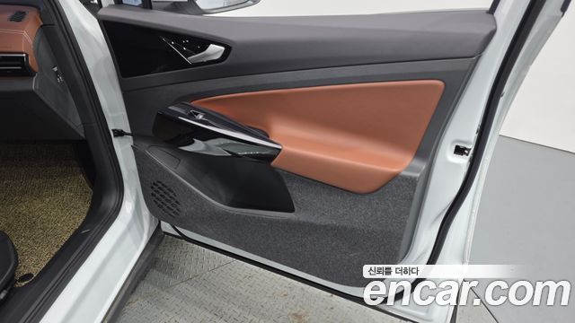 Volkswagen ID.4 2023 — photo 14