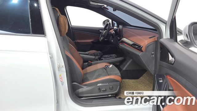 Volkswagen ID.4 2023 — photo 16