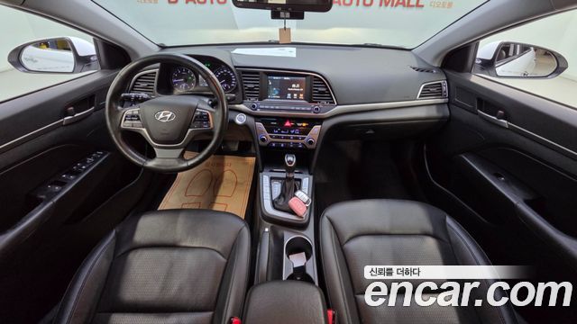 Hyundai AVANTE 2016 — photo 8