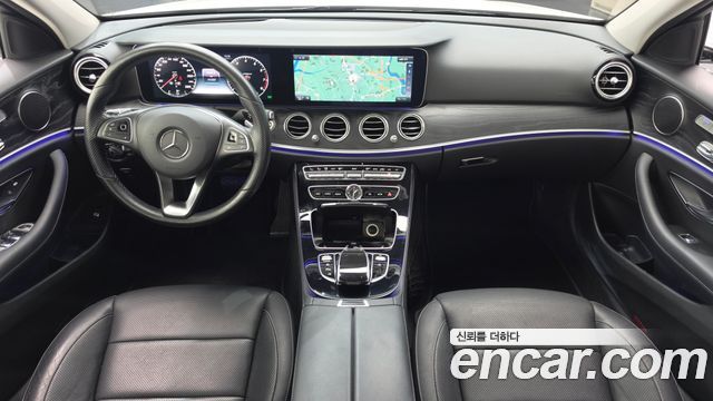 Mercedes-Benz E-Class 2017 — photo 7