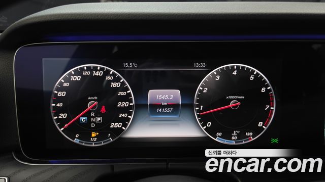 Mercedes-Benz E-Class 2017 — photo 8