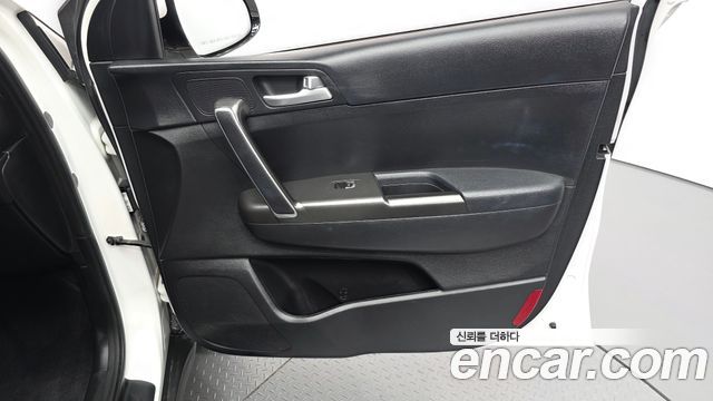 Kia Sportage 2022 — photo 14