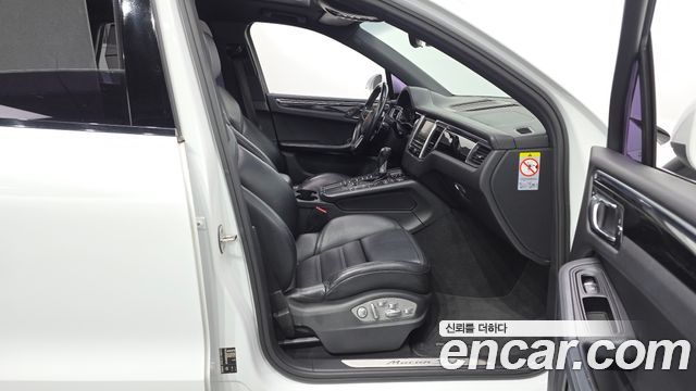 Porsche Macan 2014 — photo 11