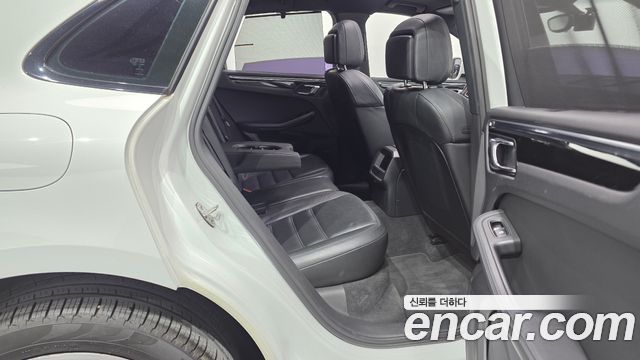 Porsche Macan 2014 — photo 12