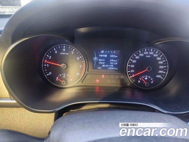 Kia K5 2016 — photo 8