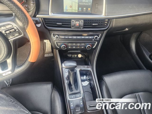 Kia K5 2016 — photo 9