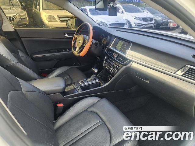 Kia K5 2016 — photo 10