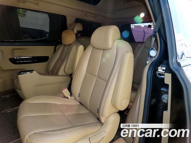 Kia Canival 2019 — photo 7