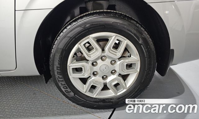 Hyundai Staria 2022 — photo 5