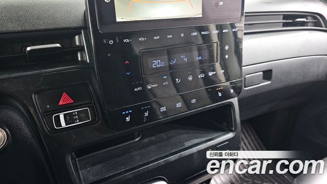 Hyundai Staria 2022 — photo 24