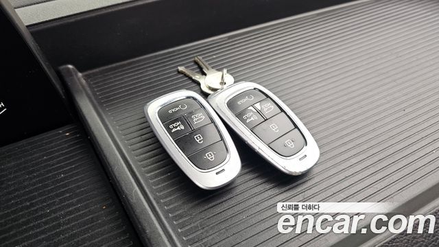 Hyundai Staria 2022 — photo 25