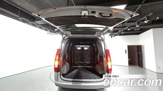 Hyundai Staria 2022 — photo 26