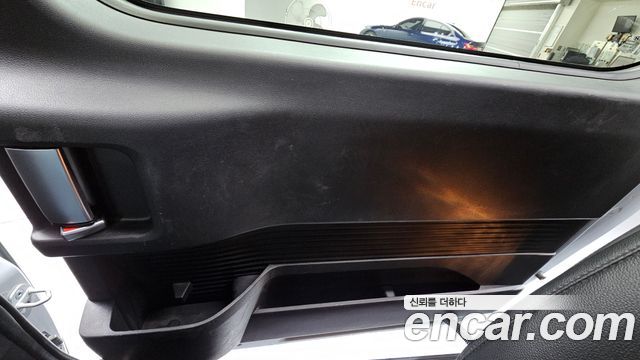 Hyundai Staria 2022 — photo 15