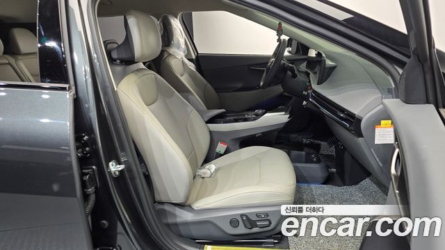 Kia EV6 2025 — photo 16