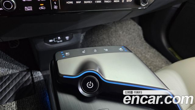 Kia EV6 2025 — photo 35