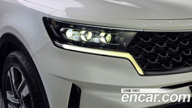 Kia Sorento 2022 — photo 8