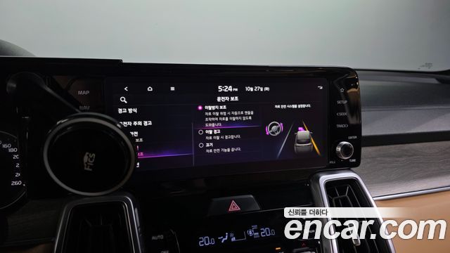 Kia Sorento 2022 — photo 32