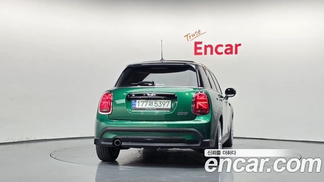Mini Cooper 2022 — photo 4
