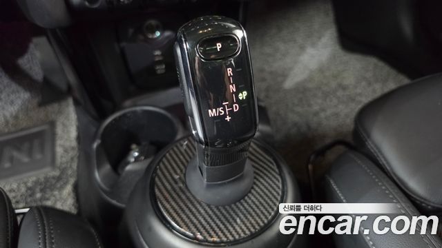 Mini Cooper 2022 — photo 12