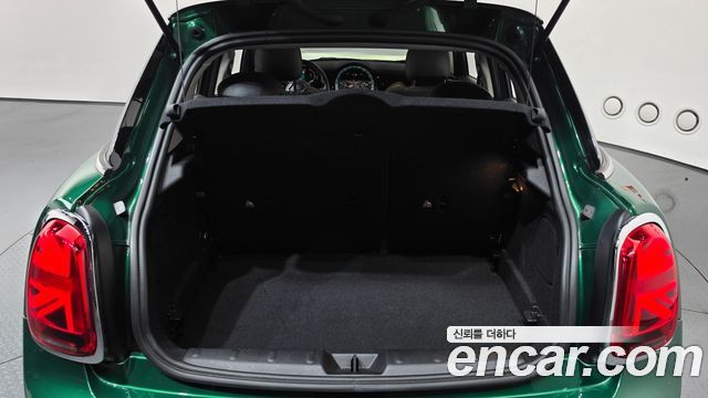 Mini Cooper 2022 — photo 23