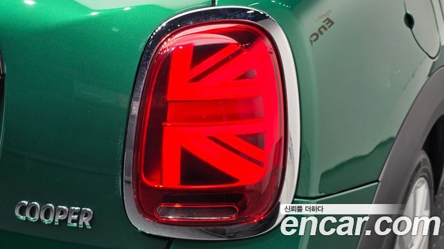 Mini Cooper 2022 — photo 9