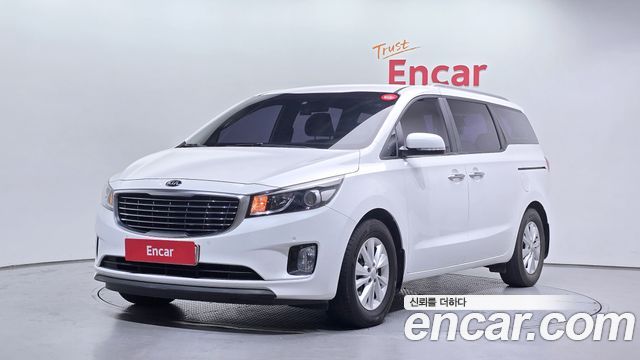 Kia Canival 2017 — photo 1