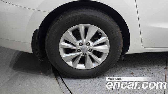 Kia Canival 2017 — photo 5