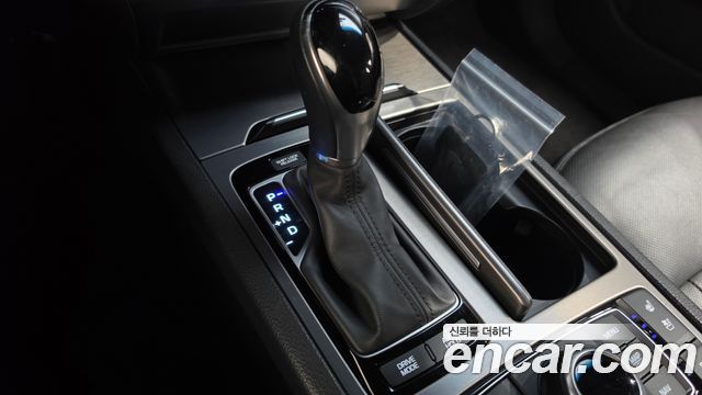 Hyundai Genesis 2016 — photo 12