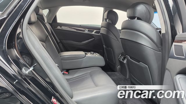 Hyundai Genesis 2016 — photo 17