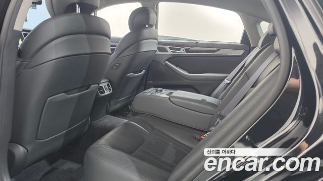 Hyundai Genesis 2016 — photo 26