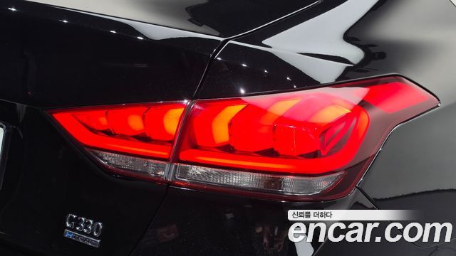 Hyundai Genesis 2016 — photo 9
