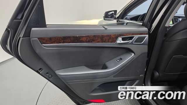 Hyundai Genesis 2016 — photo 15