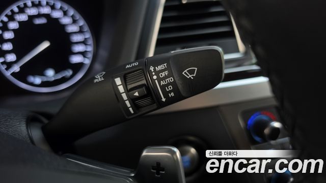 Hyundai Genesis 2016 — photo 29
