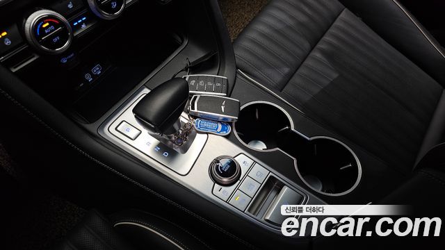 Genesis G70 2018 — photo 12