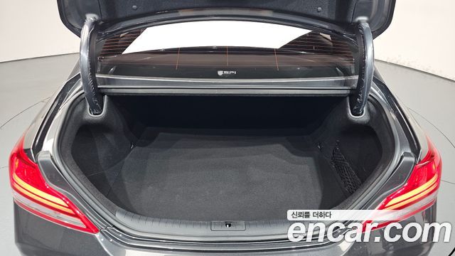 Genesis G70 2018 — photo 26