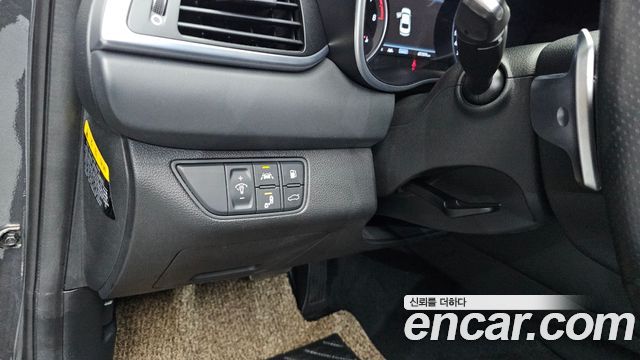 Genesis G70 2018 — photo 29