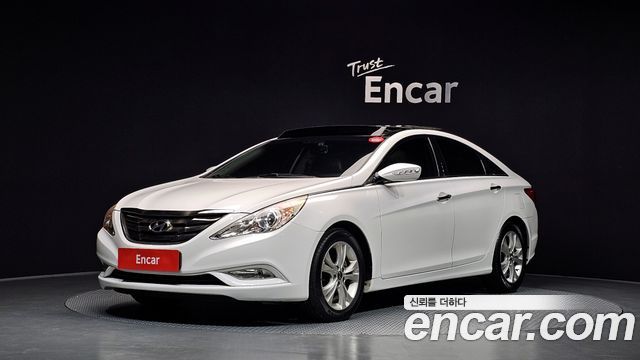 Hyundai Sonata 2011 — photo 1